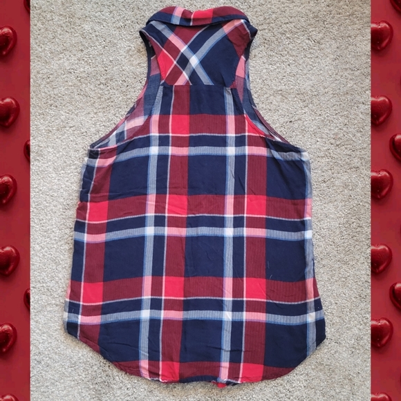 Womens Sleeveless Plaid Button Up Shirt - Picture 5 of 7